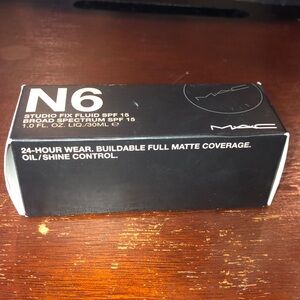NIB N6 Mac Studio Fix SPF 15 24 Hour Buildable Full Matte Coverage Shine Control